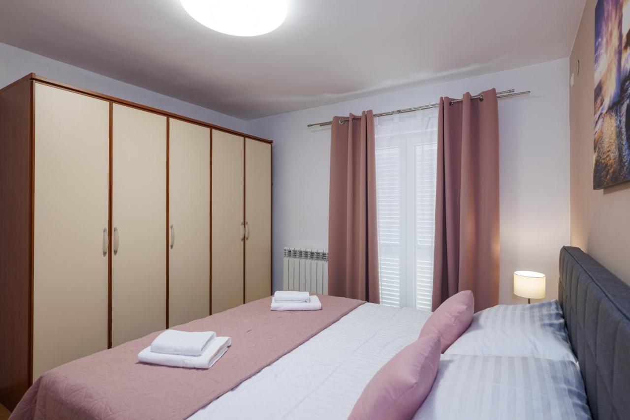 Apartman La Vista E' Bella Kornić Exterior foto